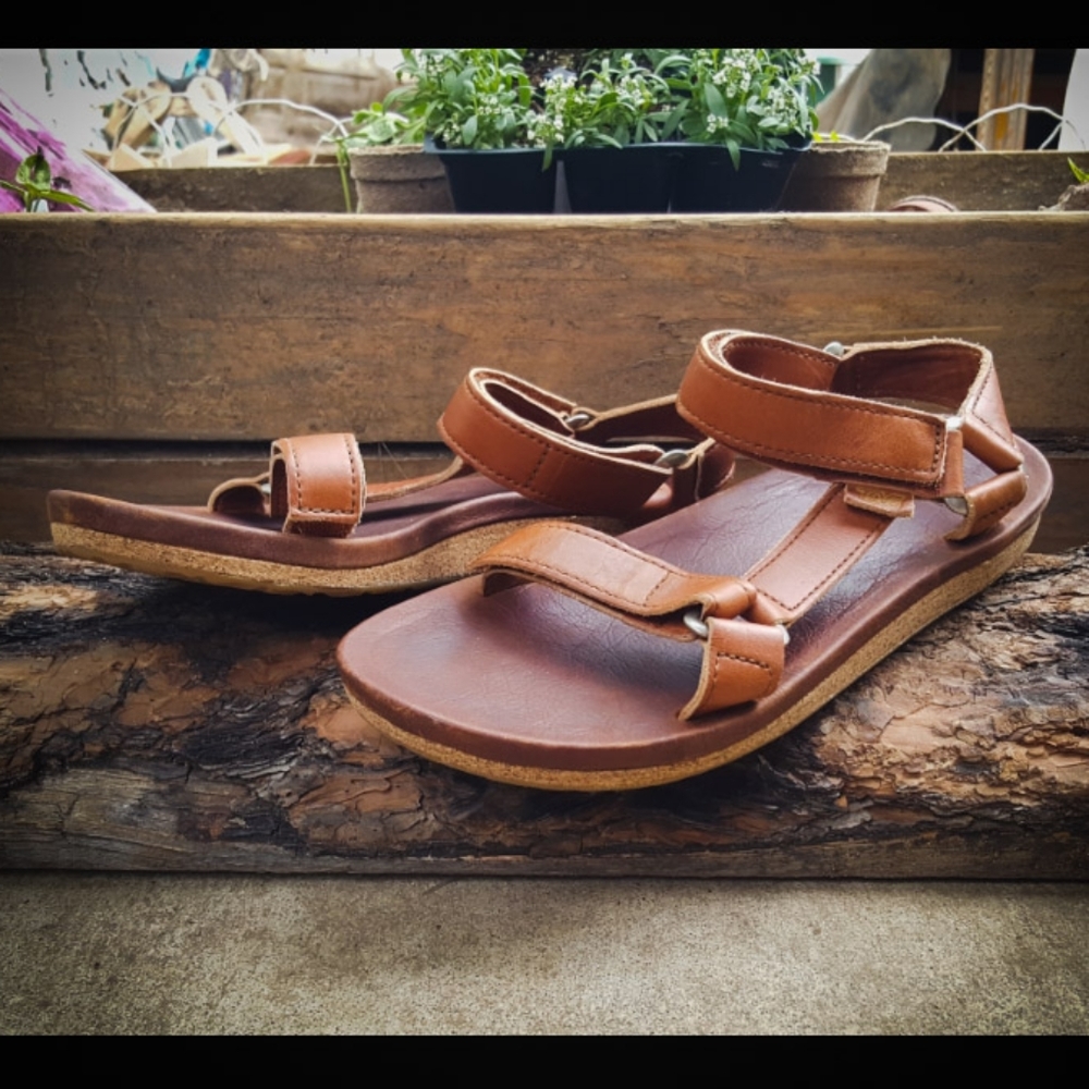 Leather Teva Sandals Like New